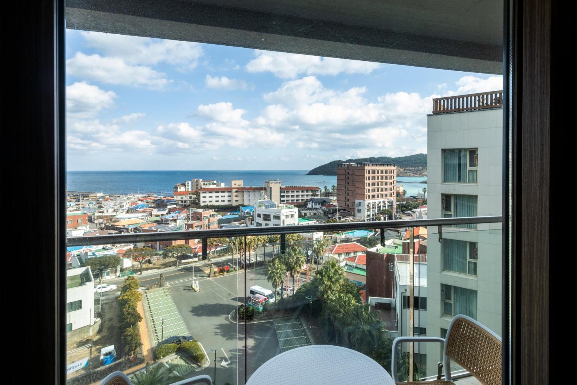 Ramada By Wyndham Jeju Hamdeok Hotel Ngoại thất bức ảnh